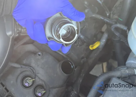 2018 Ford Transit-250 T-250 из США, поврежденный, VIN 1FTKR3XM9JKB56472